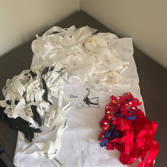 Luxury Ribbons! 🎀 Dior Chanel Louis Vuitton - Picture 4 of 7